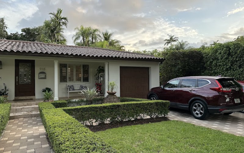 Dr House Painter — Painter in Miami Gardens