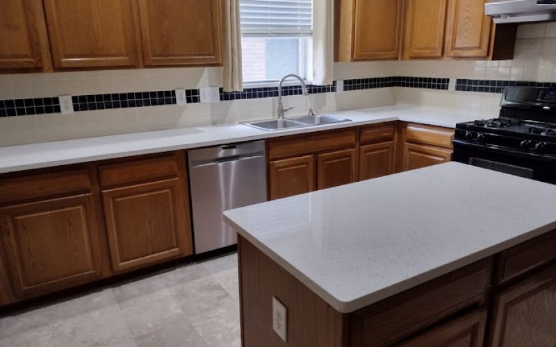 Houston Colors — Contractor in Pasadena
